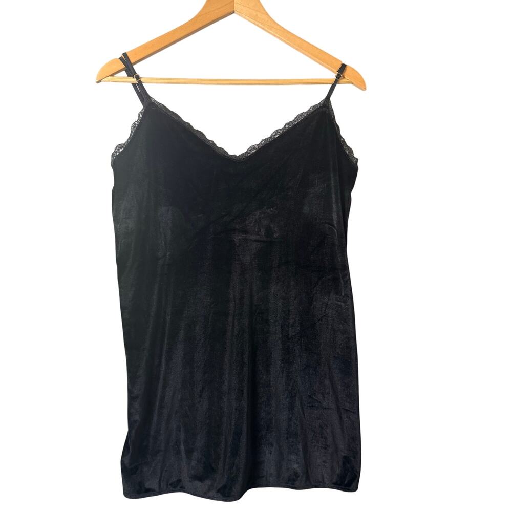Victoria’s Secret Velvet Lace Slip Dress Chemise Women’s Medium Black Whimsigoth